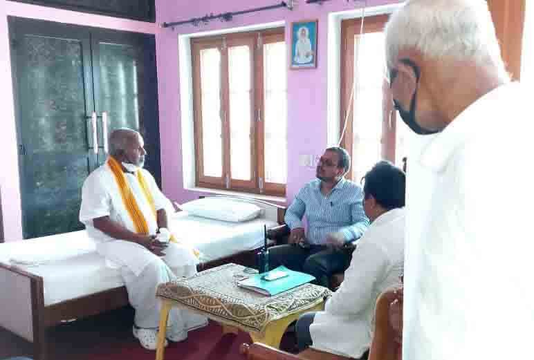 Swatantra dev ji maharaj at Maharshi Sadafaldeo Ashram